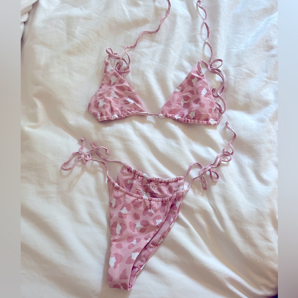 Skatie pink bikini set - Ella top (size small) Kristen bottom (size xtra small)